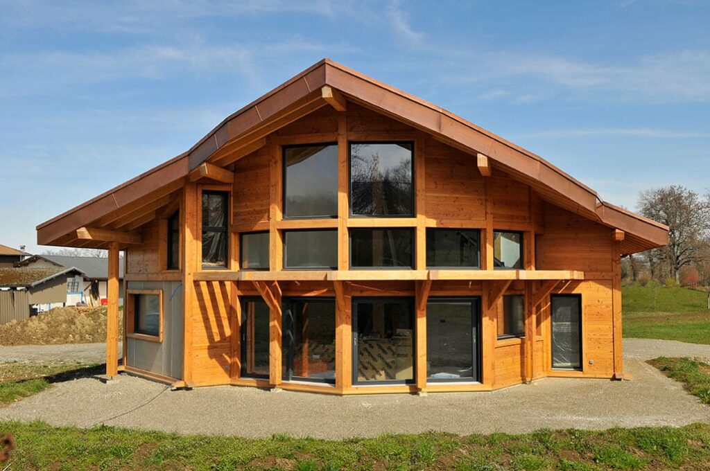 Construction de chalet moderne : allier tradition et innovation