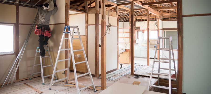 Rénovation Maison en Savoie : Expertise du Bâti Ancien Montagnard
